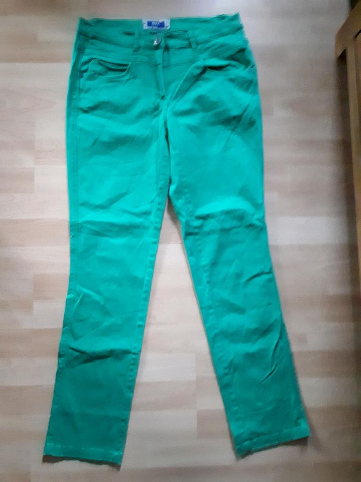 Moderne Cecil Damen Jeans-Hose Größe 32 in Monheim am Rhein