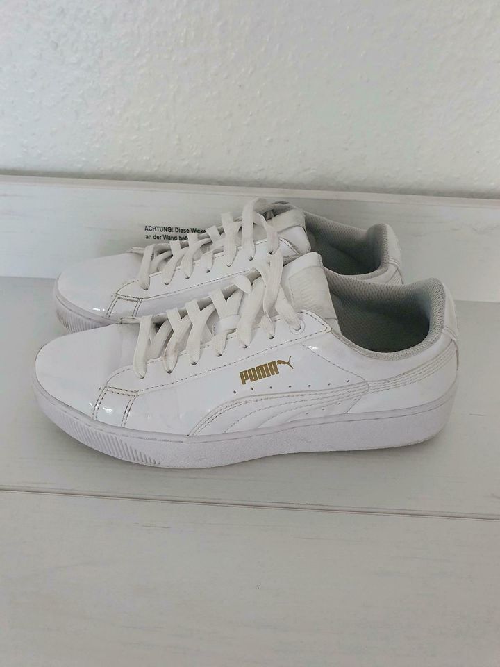 Weiße Puma Schuhe in Heilbronn