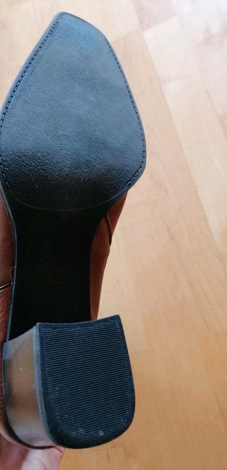 Tamaris Stiefel spitz Leder Cowboystiefel Braun Langschaft in Leonberg