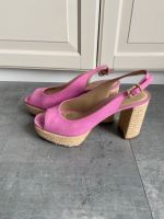 Kaum getragene coole Sandalen pink Leder Gr. 41 BUFFALO Hessen - Oberursel (Taunus) Vorschau