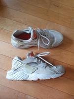 nike air huarache beige sneaker Turnschuhe Schuhe Bayern - Kolbermoor Vorschau