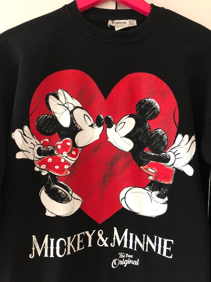 Mickey Mouse Sweatshirt von Stradivarius _ Mickey & Minnie _ S in Bremen