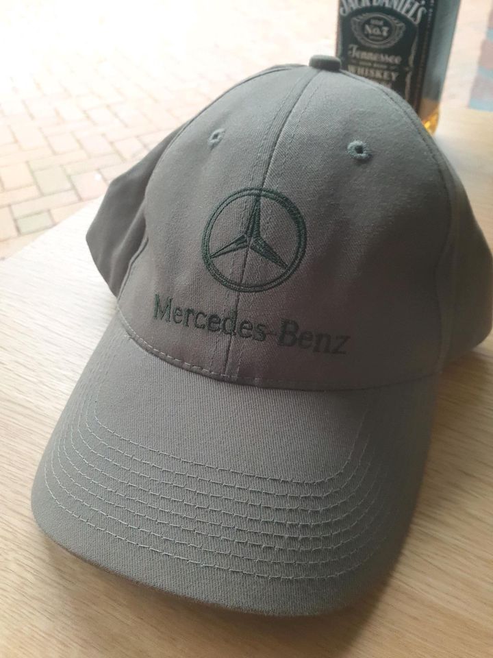 Mercedes-Benz Baseball Cap / Mütze - olivegrün o. schwarz in Rhauderfehn