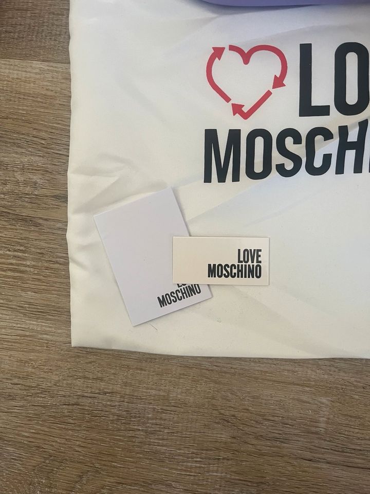 Love Moschino Women‘s Schultertasche in Limbach-Oberfrohna