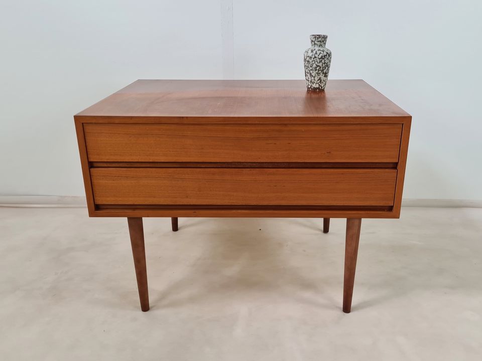 Sideboard Schubladenkommode, Nuss Vintage Retro 60er 70er, 220813 in Regensburg