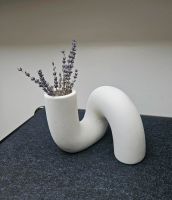 Abstrakte Vase "Pipe", weiß (BUTLERS) Köln - Braunsfeld Vorschau