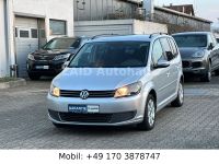 Volkswagen Touran Comfortline*AHK*PDC*7Sitze*Neu Zahnriemen Baden-Württemberg - Wiesloch Vorschau