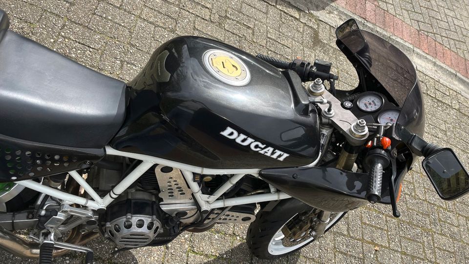 Ducati 900 SS, Baujahr 1992 - Liebhaberstück in Oldenburg