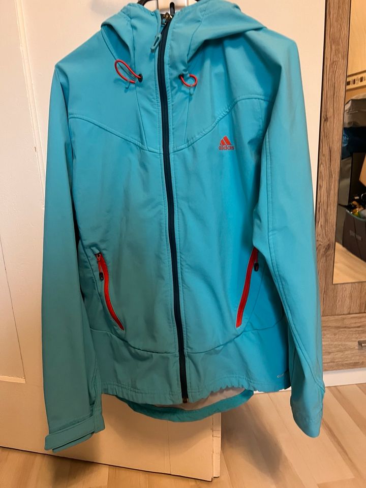 Adidas Softshell Jacke Damen in Bischofsheim