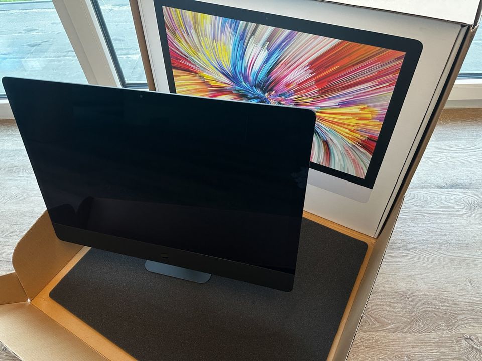 iMac 27” Retina-5K-Display 3,5 GHz 32 GB RAM (2017) schwarz in Porta Westfalica