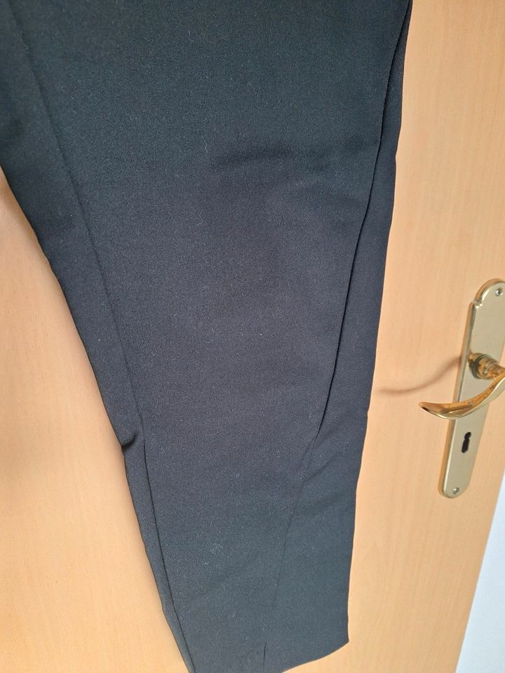 Vera Moda 3/4 Hose, schwarz W 30 sehr chic. 8 in Fockbek