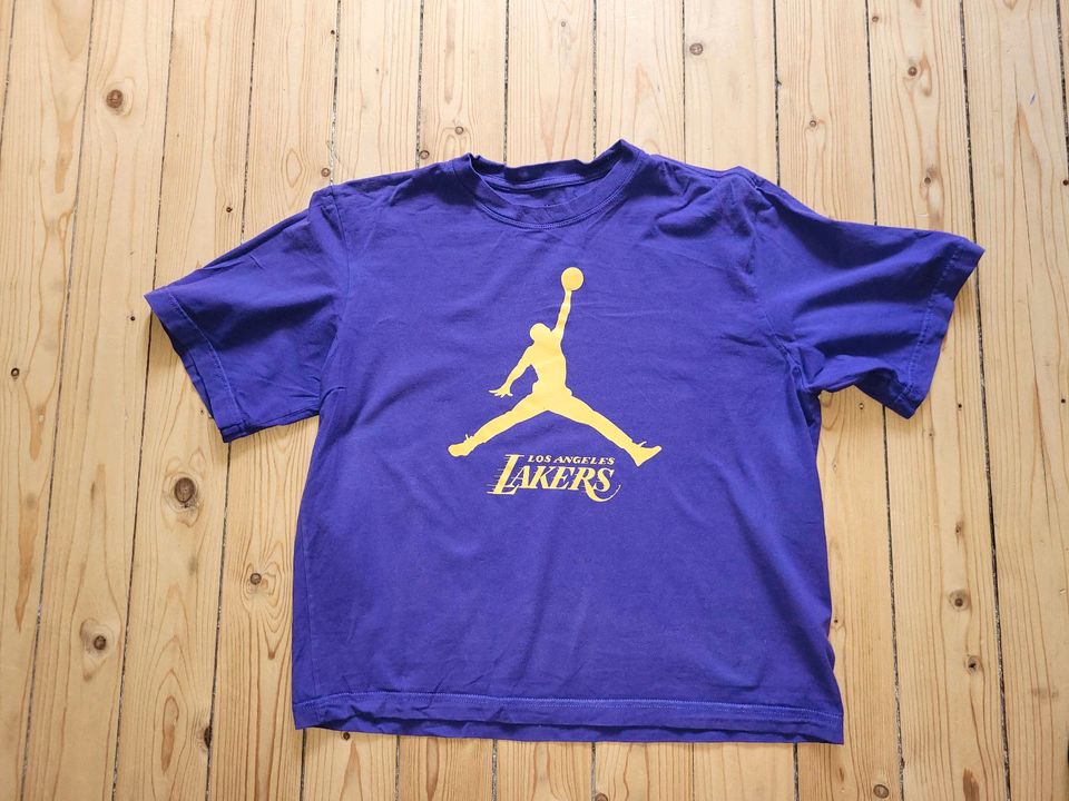 NBA LOS ANGELES LAKERS BOXY TEE Nike Performance Shirt XS Girls in Centrum