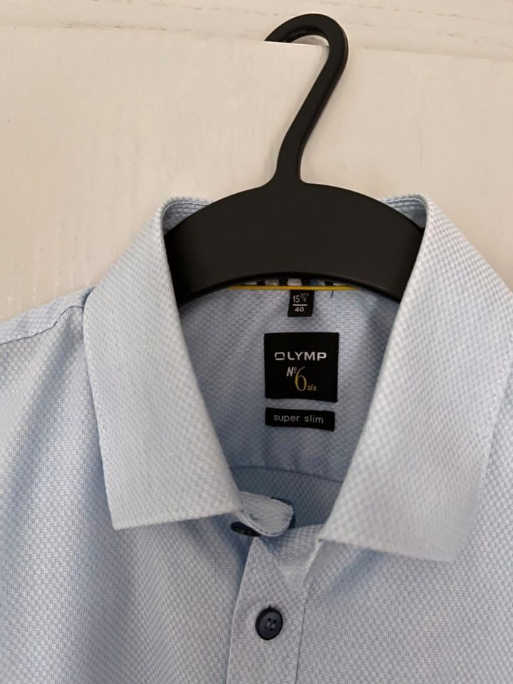 Anzug mit Hemd, Gr. 50, blau in Körle