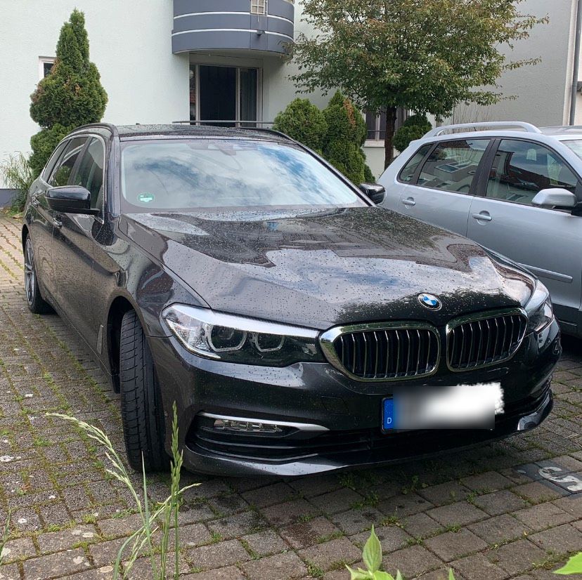 BMW 520d top Leder AHK Pan in Viernheim