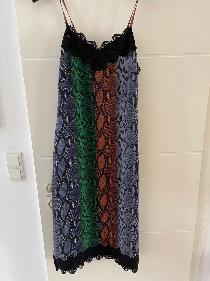 Kleid der Marke Summum in Dormagen
