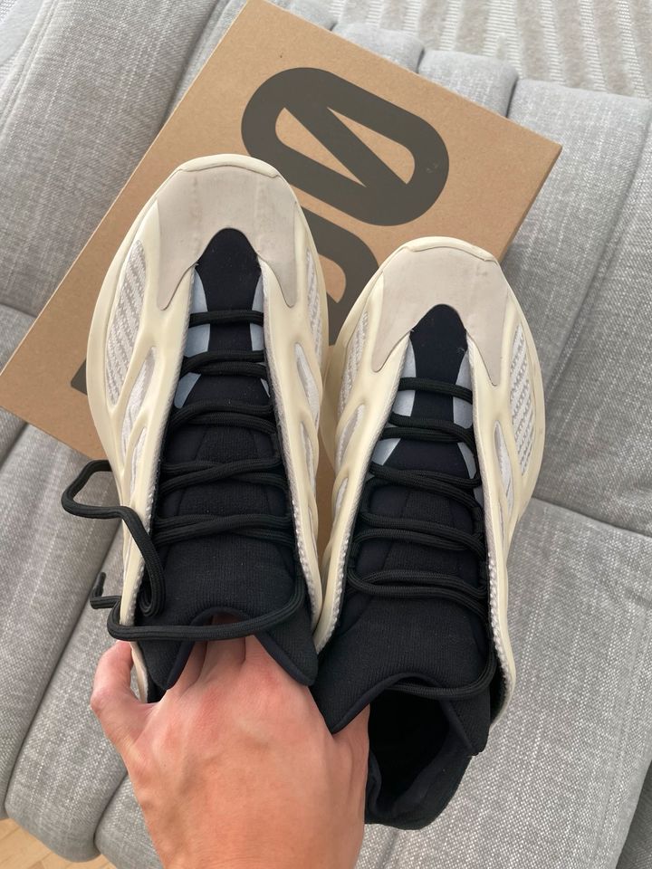 adidas Yeezy 700 V3 Azael Gr 42 US8.5 TOP ZUSTAND in Nürnberg (Mittelfr)