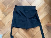 Umstands-Shorts Schwarz 34 Schwangerschaft Dorothy Perkins Neuhausen-Nymphenburg - Neuhausen Vorschau