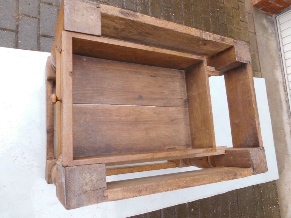 Eiche Tisch Tischuntergestell  Antik Bj ca1899 in Apelern