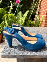 Petope Sandalen aus Samtleder 39,fast NEU Kreis Pinneberg - Wedel Vorschau