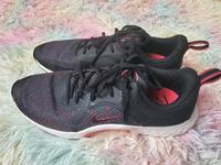 Nike Renew Sportschuhe Turnschuhe Damen Gr. 40,5 *wie neu* Saarland - Lebach Vorschau
