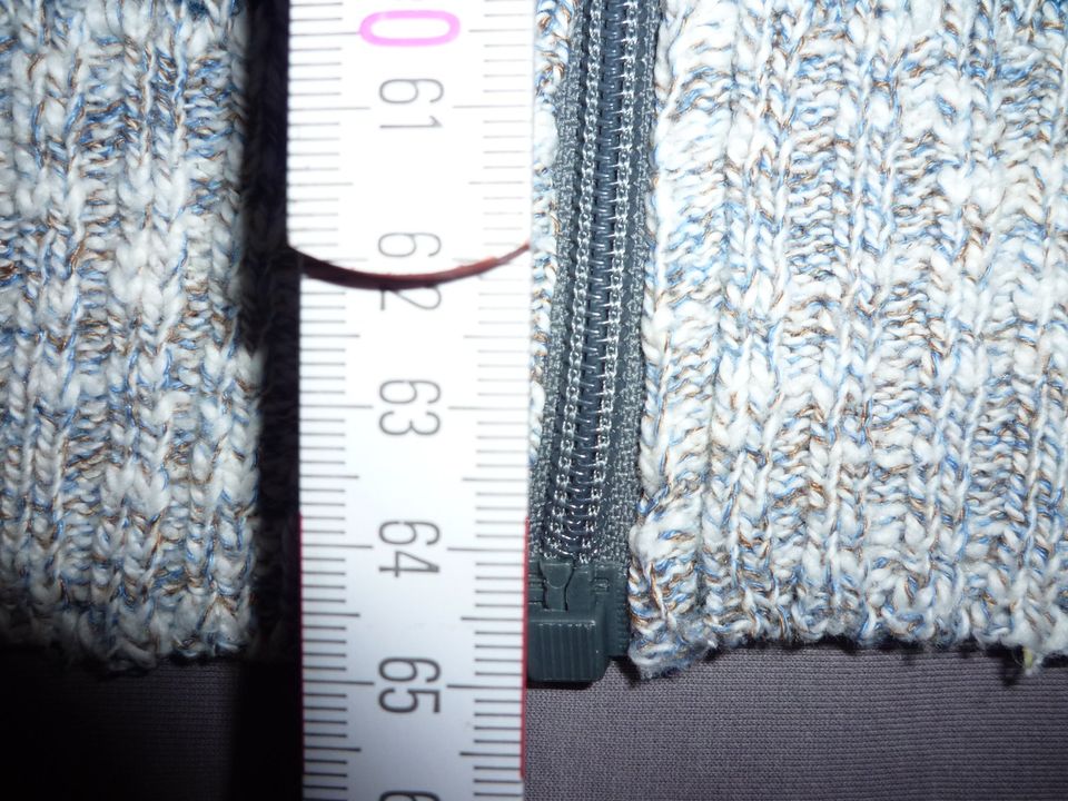 Strickjacke langarm mit Reißverschluß, beige-blau, Gr. L (52) in Nördlingen