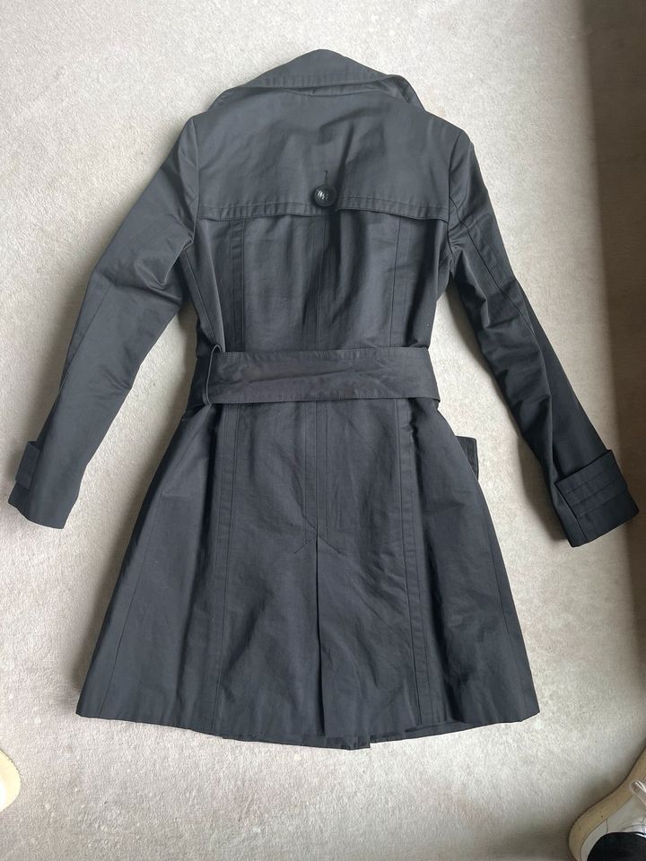 Schwarzer Trench Coat Zara in Krefeld