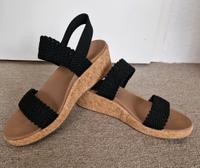 》 Skechers Damen Keilabsatz Schuhe《 Sachsen-Anhalt - Schönebeck (Elbe) Vorschau