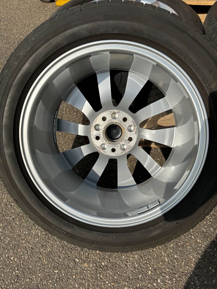 Vw t7 Sommerreifen Bridgestone mit Original SW Alufelgen 18“ in Freiburg im Breisgau