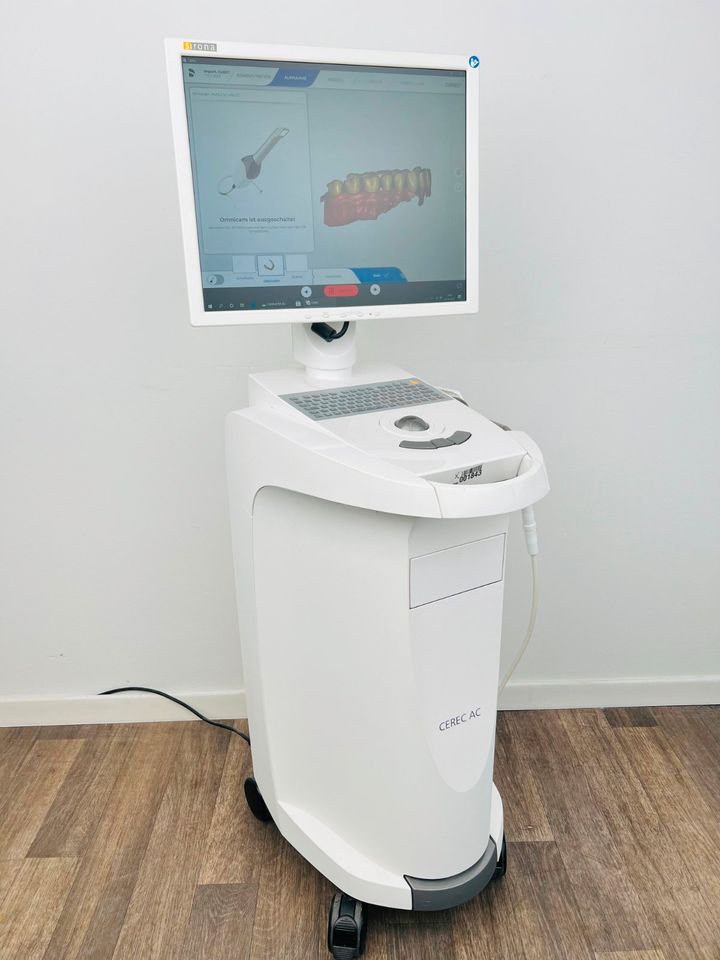 Sirona CEREC Omnicam AC inkl. CEREC SW 5.1.3 MWI001843 in Langenhagen