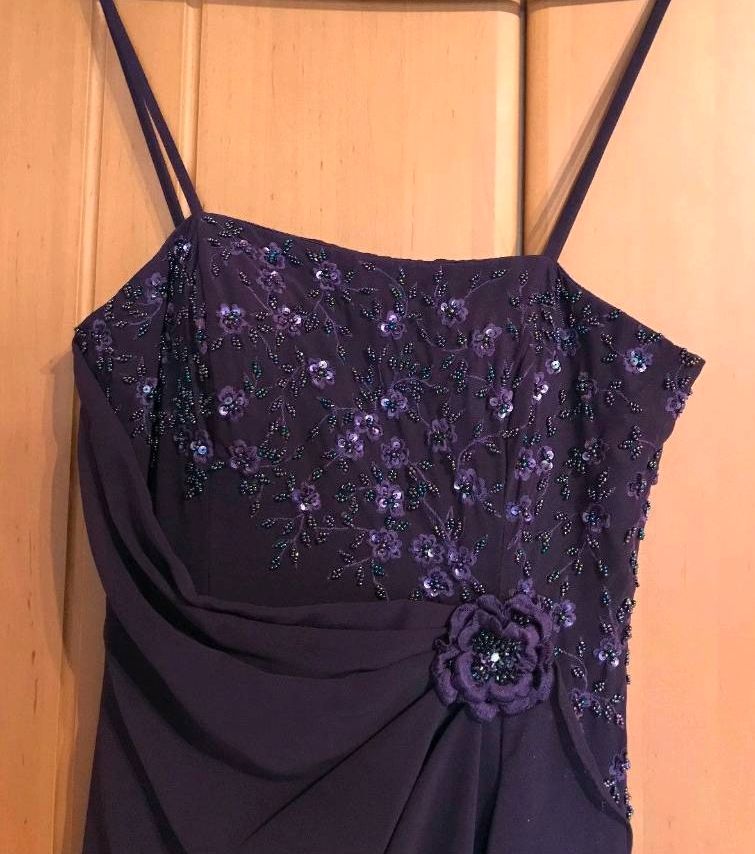 Abendkleid Abiballkleid Größe 36 violett lila - Niente in Oschersleben (Bode)