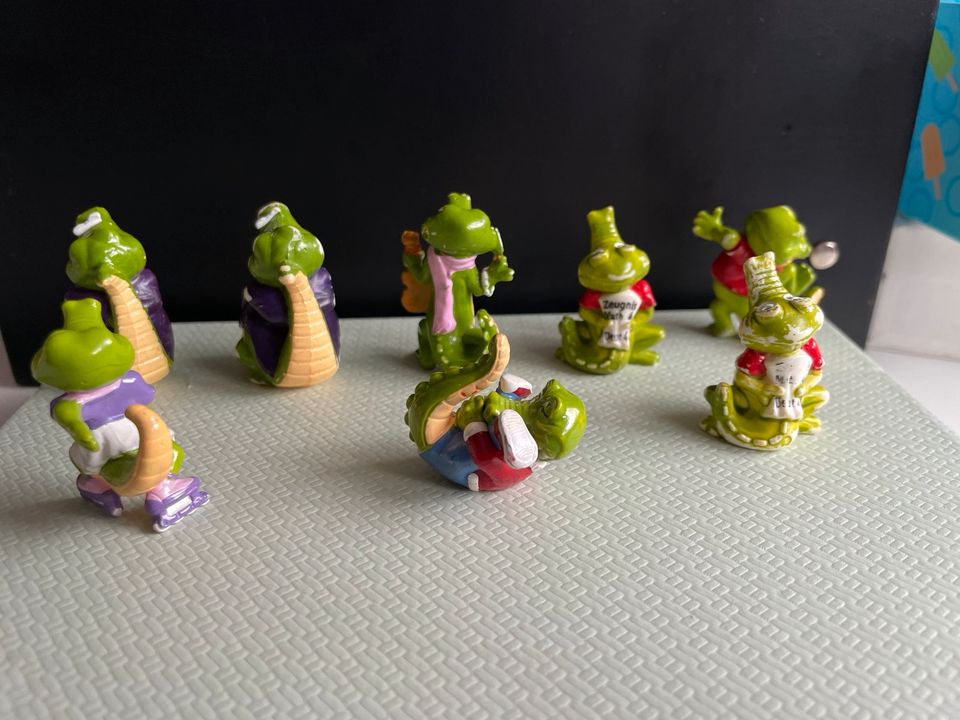 Ferrero Figuren 1990er ( Happy Hippo, Kroko Schule, etc in Wilthen