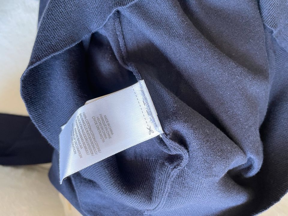 Polo Ralph Lauren Pullover blau mit V-Ausschnitt Gr.M in Kirchheim bei München