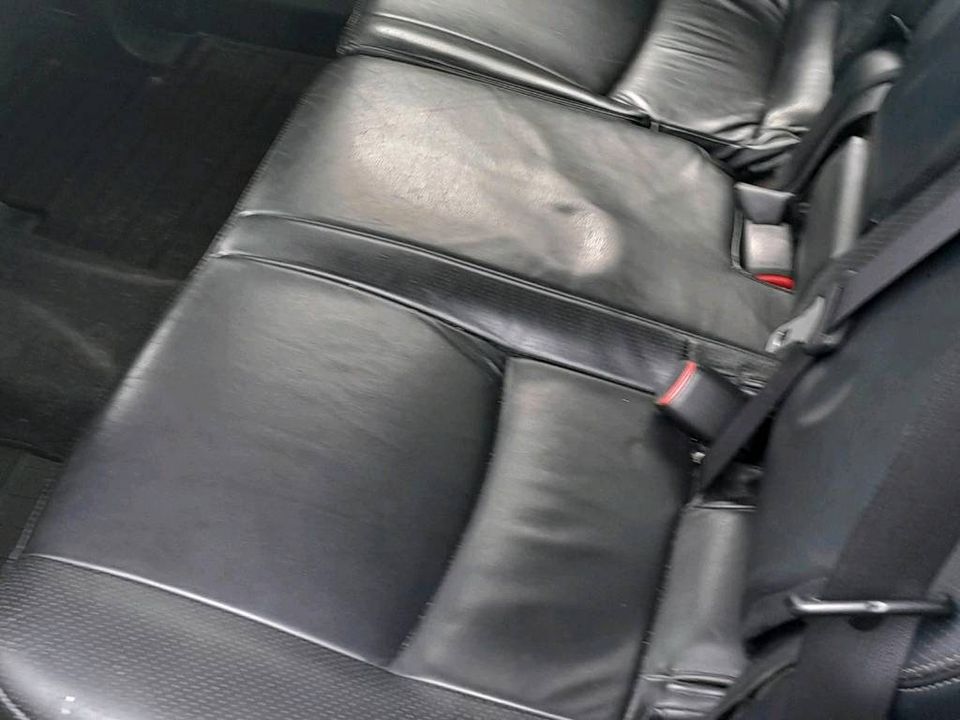 Mitsubishi qualänder 2,2 Liter 4x4  Diesel 7 Sitzer Leder Klima in Melle