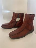 NEU Boots, Stiefeletten, braun, Leder, gefüttert, Gr. 39 1/2 Sachsen - Chemnitz Vorschau