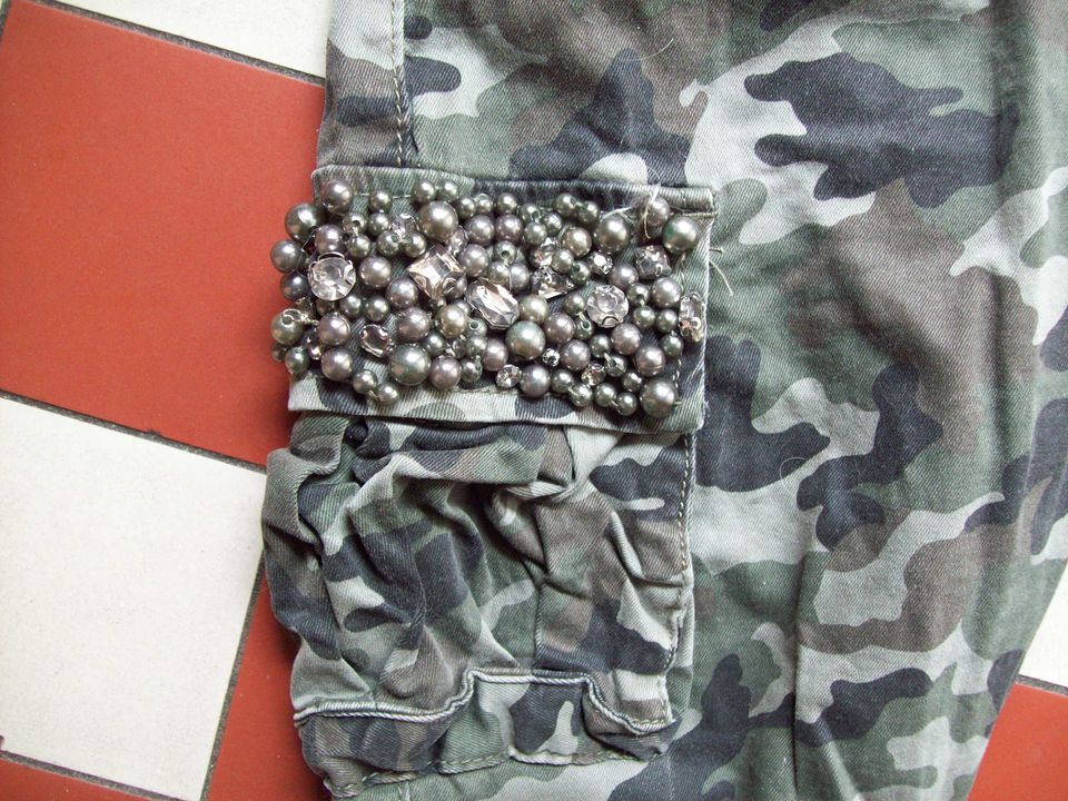 Denim Cargo-Jeans Gr. M, 38, grün camouflage Glitzer Perlen Italy in Dortmund