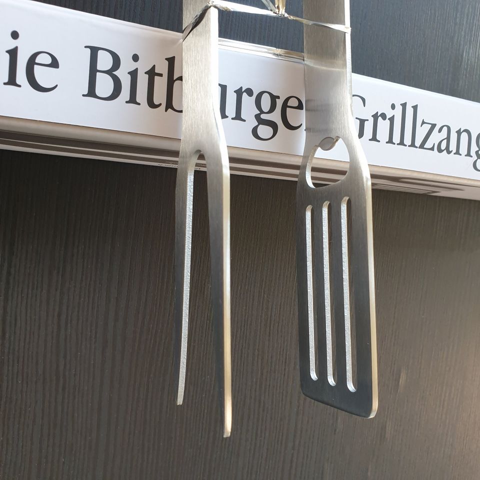 Bitburger Grillzange, Edelstahl, ca. 40 cm, neu in OVP in Dillingen (Saar)