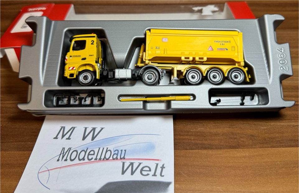 Herpa Leonhard Weiß MB Arocs LKW 2 in Seelze