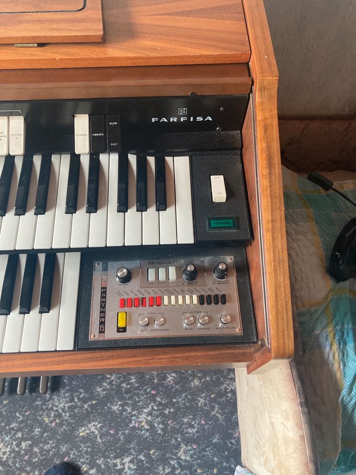 Farfisa Hammondorgel in Hofbieber