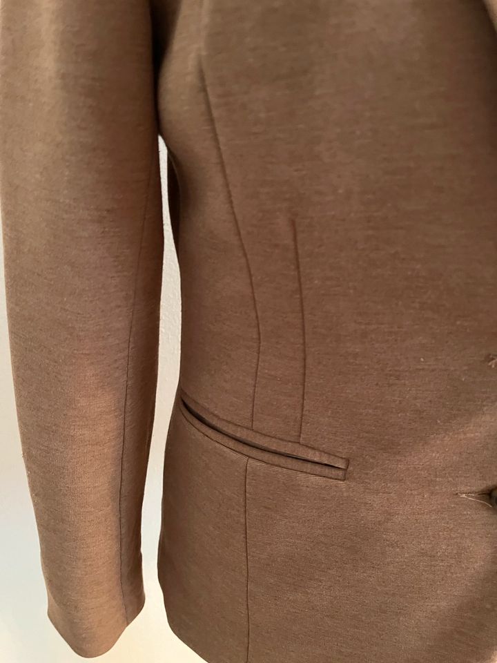 Sportlicher Blazer H&M Gr.40 beige in Essen