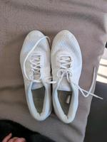 Nike Turnschuhe Gr.44 Schleswig-Holstein - Hemmingstedt Vorschau