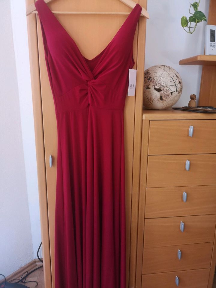 Neues Kleid Italy rot maxikleid abiball Abschluss Sommer S in Lichtentanne