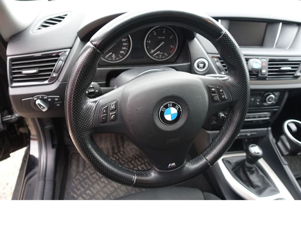BMW X1 sDrive 18d Navi Bi-Xenon 8x Alu PDC in Neumarkt i.d.OPf.