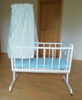 Retro Baby Wiege Antik Stubenwagen Bett Schaukel weiss Schreiner Bayern - Isen Vorschau