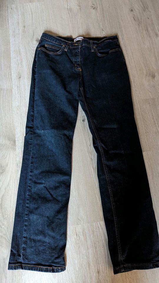 Hose Jeans Bonprix Größe 40 dunkelblau blau in Norderstedt