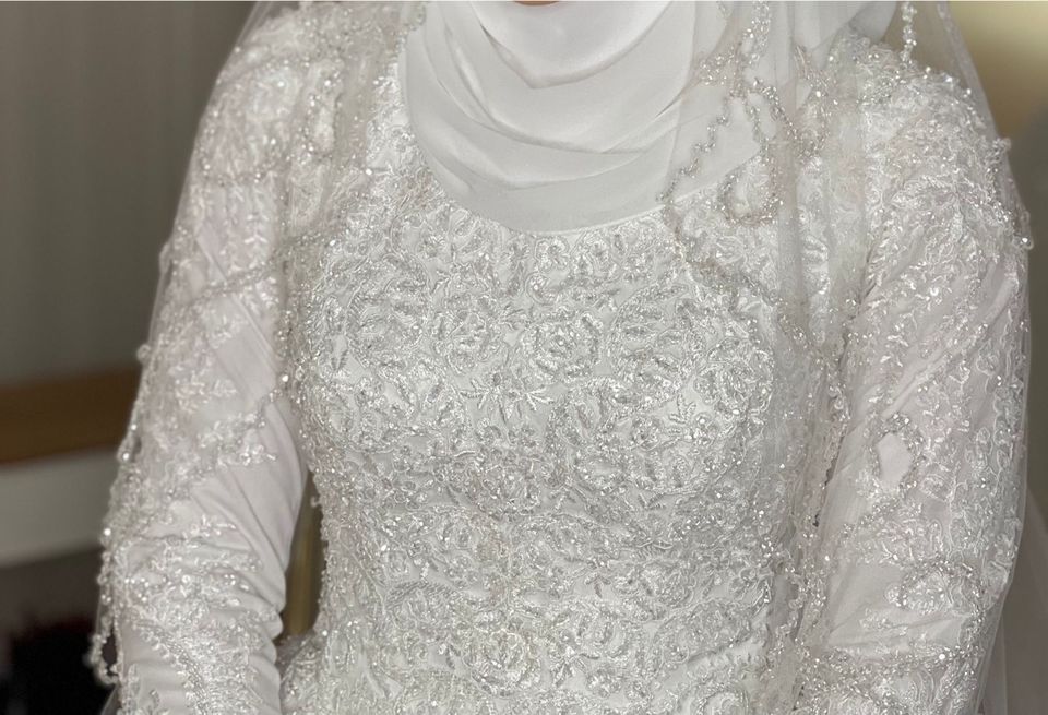 Brautkleid zu verkaufen. Nur einmal getragen!! in Gelsenkirchen