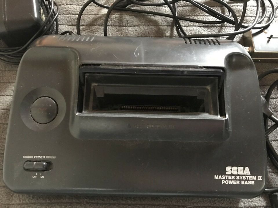 Sega Master System 2 mit Zubehör in Kall