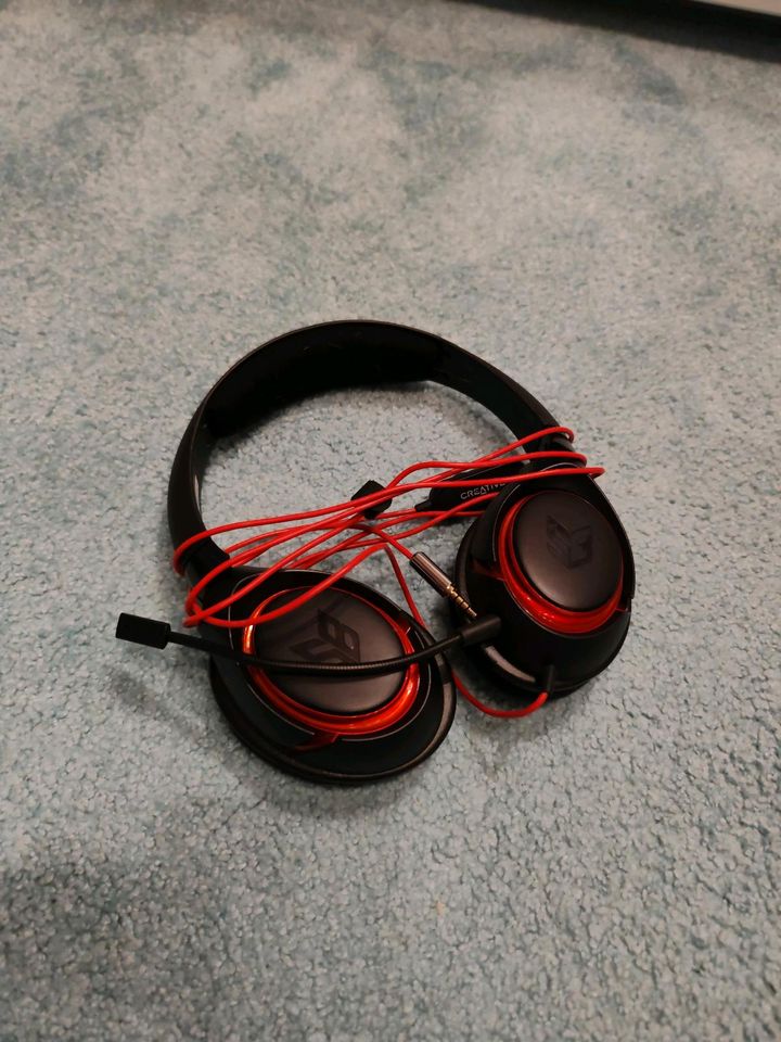 Creative Headset in rot schwarz in Untersiemau