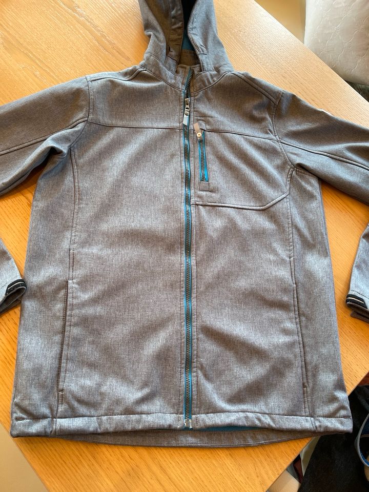 Jacke Softshell von moorhead Gr 176 in Liebenburg