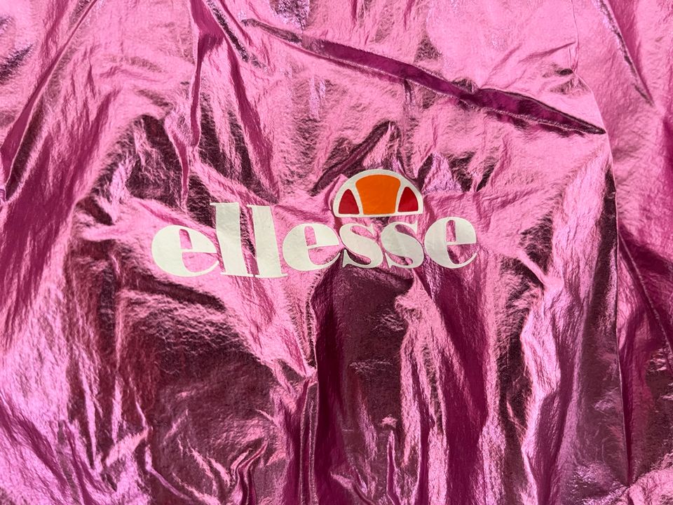 Ellesse Ivana Bomber Jacket Gr. M NEU Asos Exclusive in Krefeld