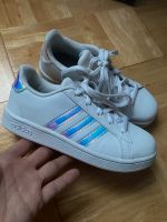 Mädchen Adidas Schuhe Gr. 31 Sneaker Baden-Württemberg - Mannheim Vorschau
